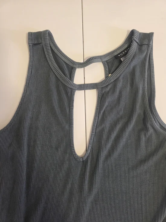 torrid Slate Blue Ribbed Keyhole Tank - Picture 2 of 8